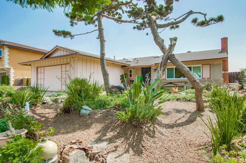 Virtual tour photo 5 of 36 for 7059 Rock Manor Dr