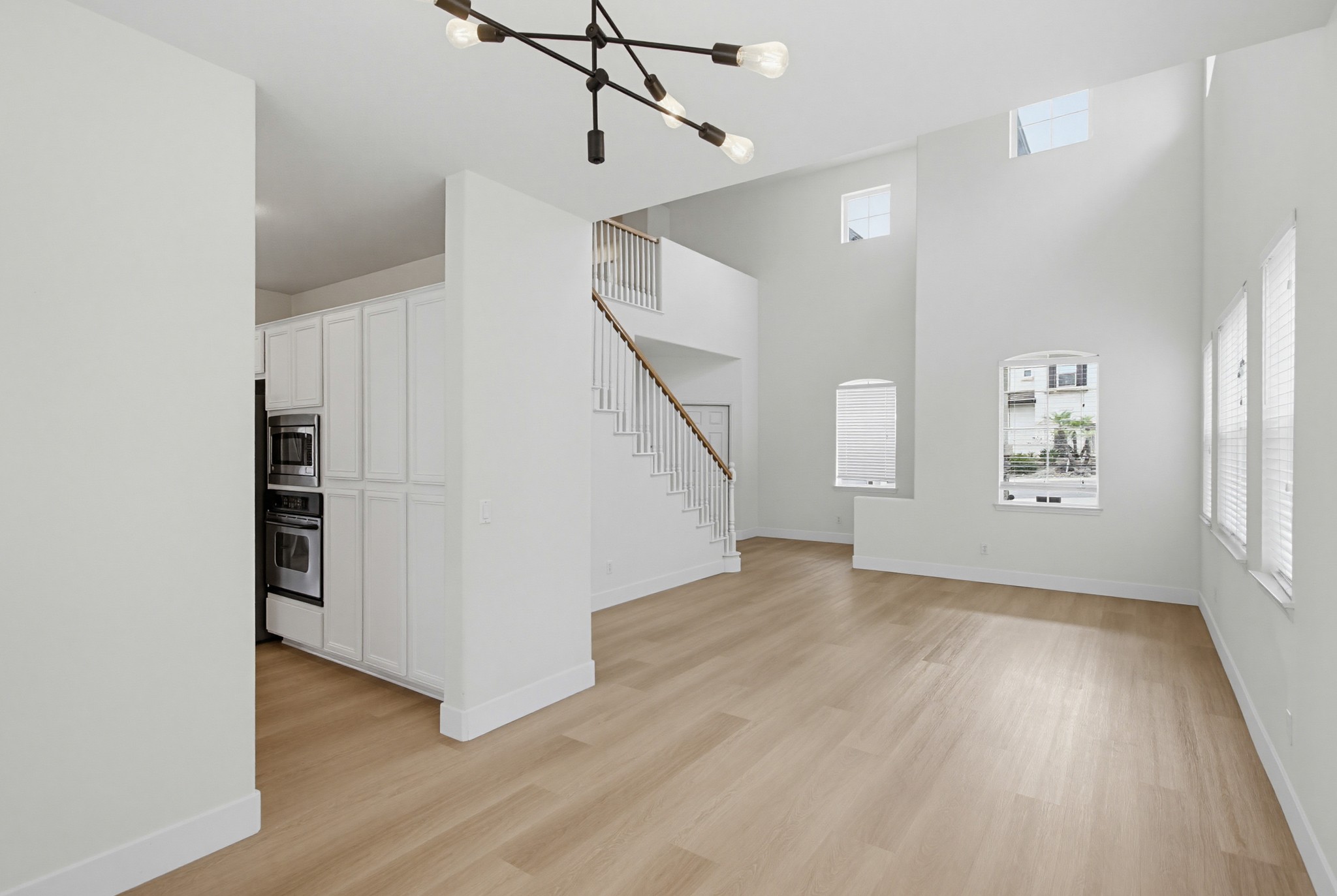 Virtual tour photo 8 of 69 for 706 Casita Ln