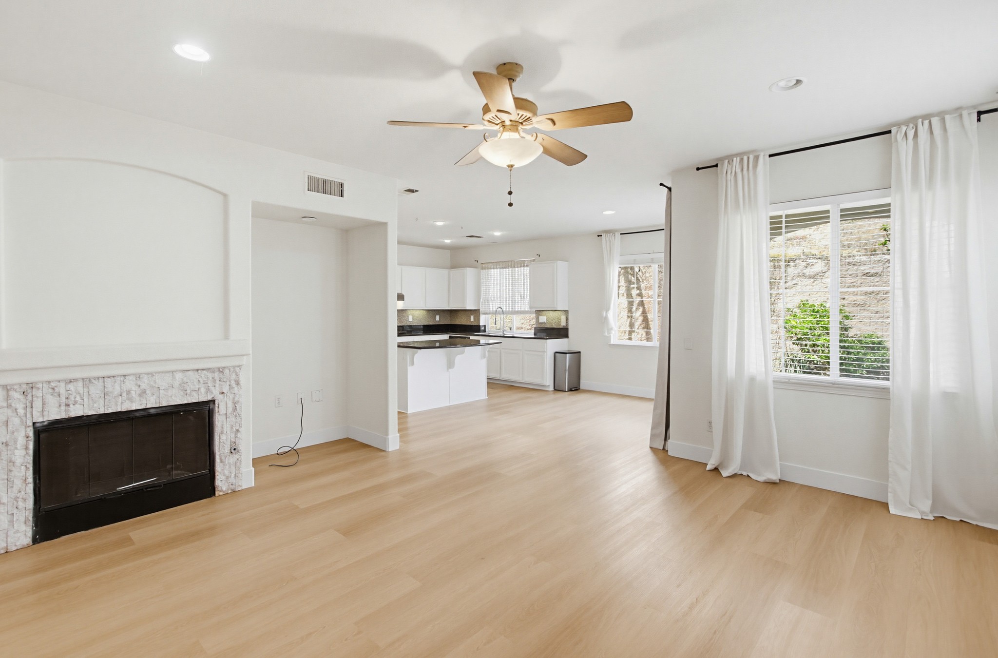 Virtual tour photo 13 of 69 for 706 Casita Ln