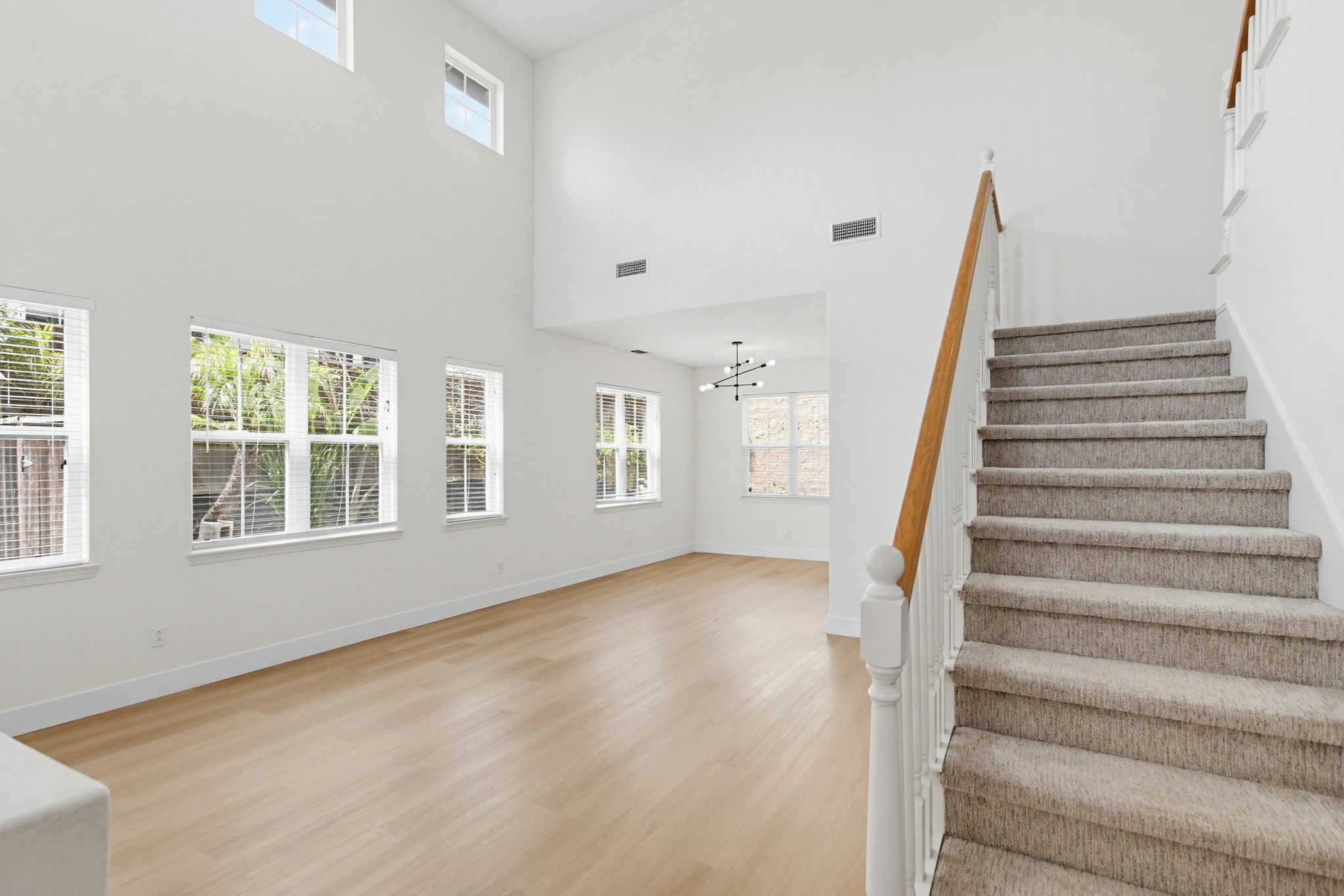 Virtual tour photo 26 of 69 for 706 Casita Ln
