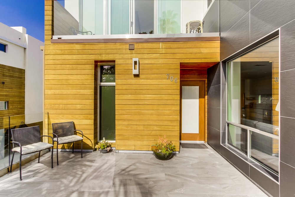 Virtual tour photo 10 of 49 for 706 Sapphire St