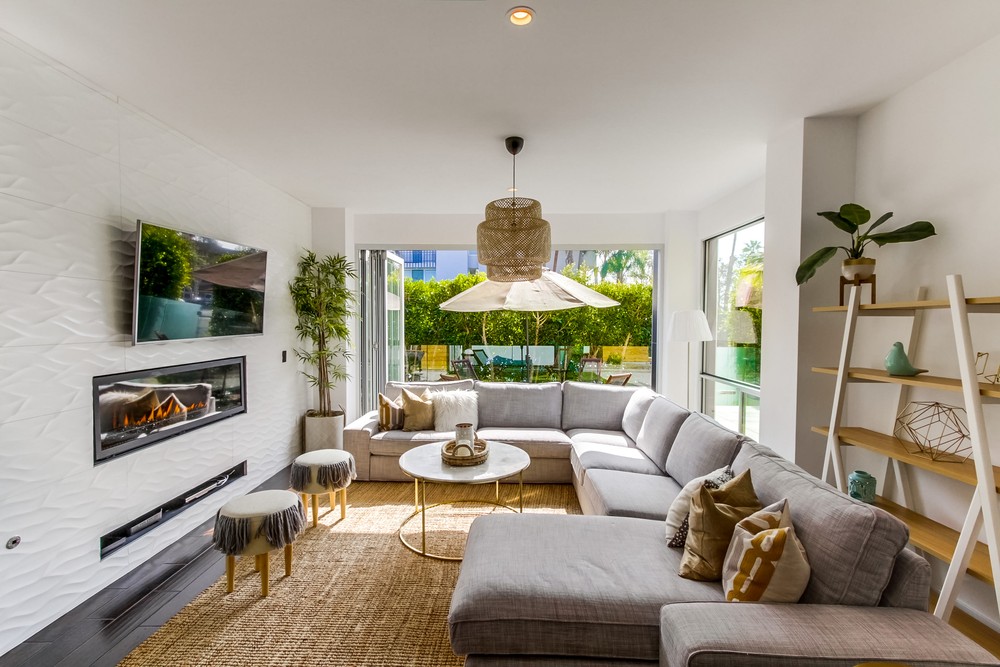 Virtual tour photo 15 of 49 for 706 Sapphire St