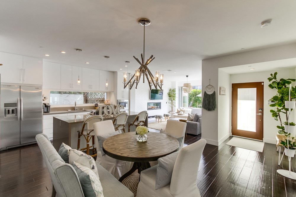 Virtual tour photo 16 of 49 for 706 Sapphire St