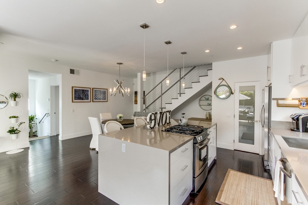Virtual tour photo 18 of 49 for 706 Sapphire St