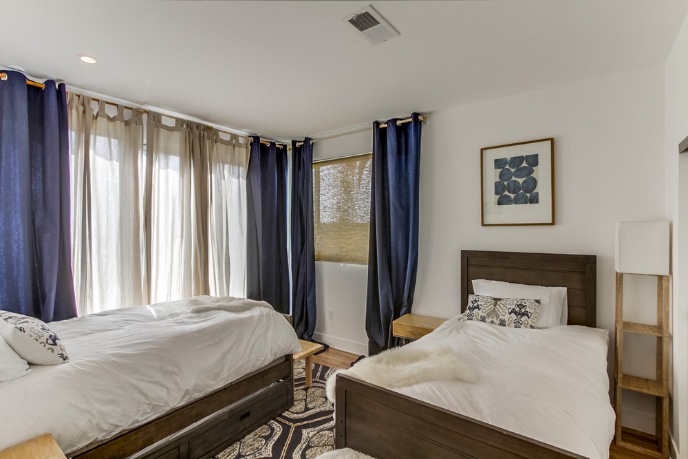Virtual tour photo 33 of 49 for 706 Sapphire St