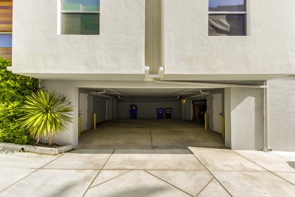 Virtual tour photo 43 of 49 for 706 Sapphire St