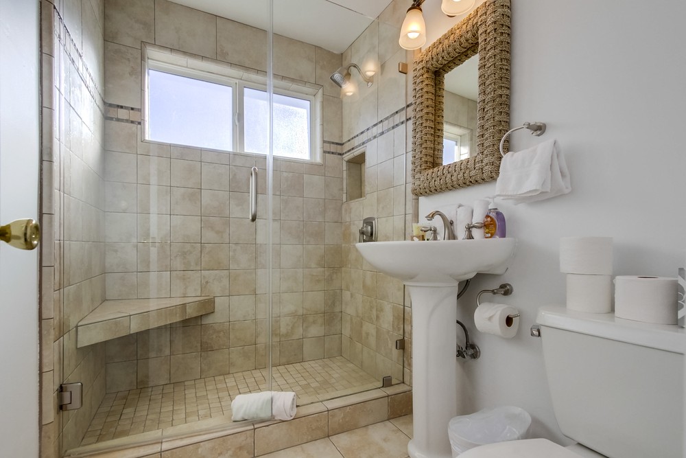 Virtual tour photo 22 of 23 for 707 Ensenada Ct