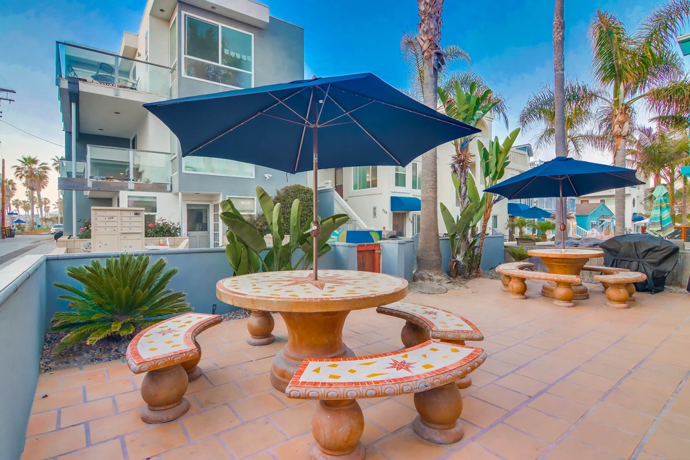 Virtual tour photo 92 of 101 for 707 Ensenada Ct