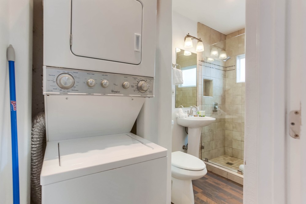 Virtual tour photo 36 of 89 for 707 Ensenada Ct