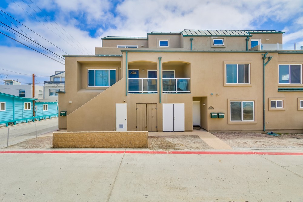 Virtual tour photo 1 of 54 for 707 San Rafael Pl