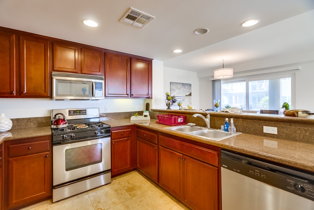 Virtual tour photo 21 of 54 for 707 San Rafael Pl