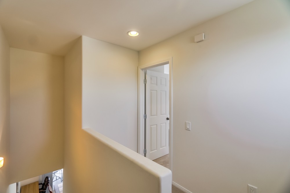 Virtual tour photo 25 of 54 for 707 San Rafael Pl