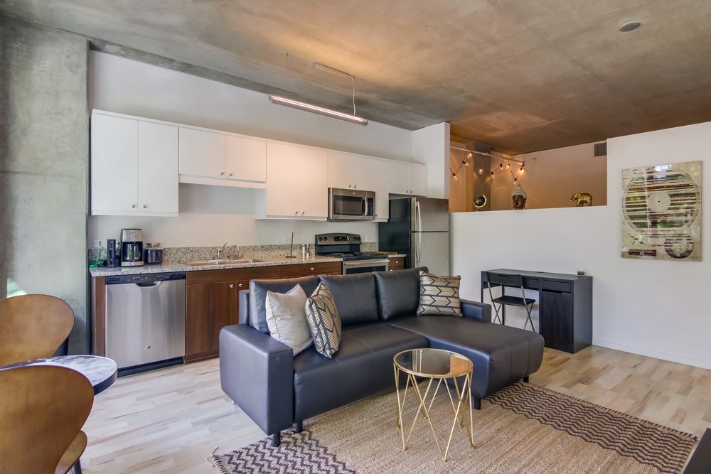 Virtual tour photo 10 of 28 for 707 Tenth Ave