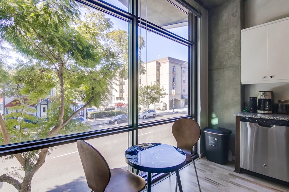 Virtual tour photo 18 of 28 for 707 Tenth Ave