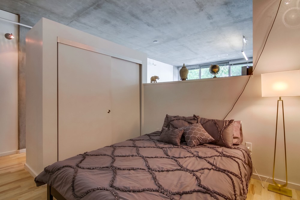 Virtual tour photo 22 of 28 for 707 Tenth Ave