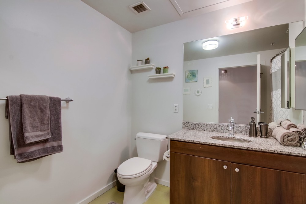Virtual tour photo 25 of 28 for 707 Tenth Ave