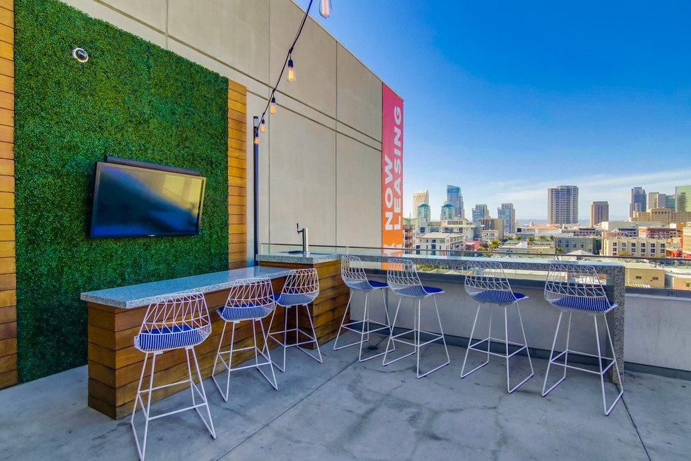Virtual tour photo 26 of 28 for 707 Tenth Ave