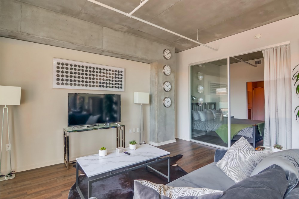 Virtual tour photo 7 of 38 for 707 Tenth Ave