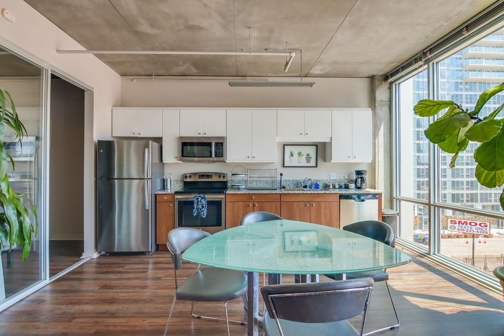 Virtual tour photo 11 of 38 for 707 Tenth Ave