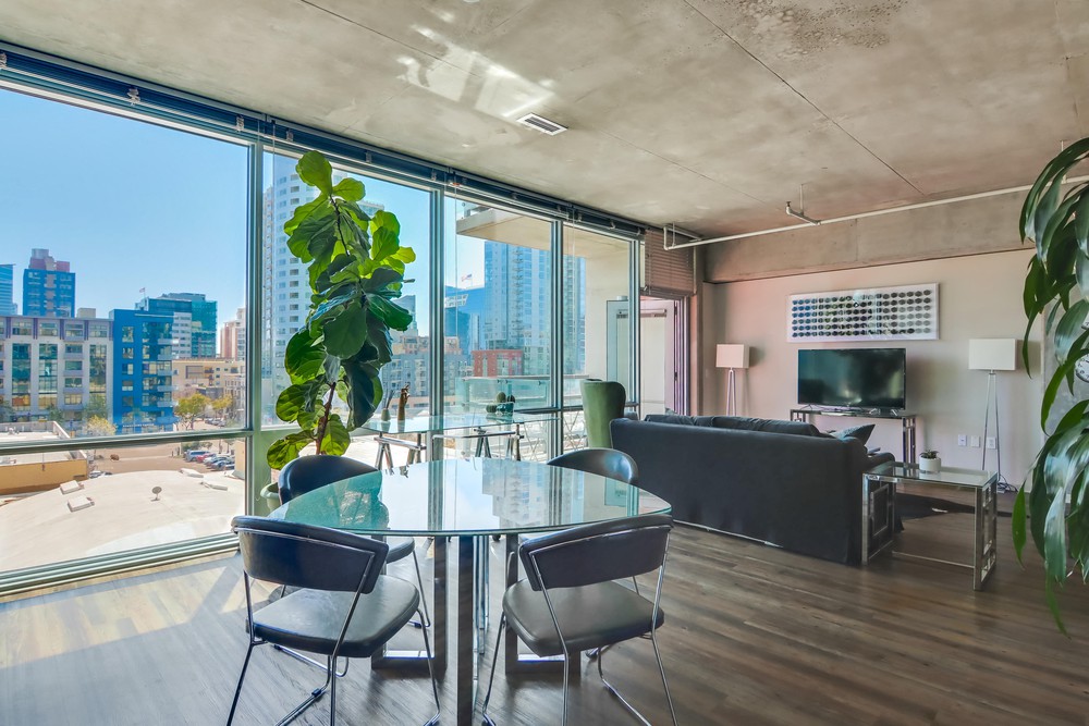 Virtual tour photo 13 of 38 for 707 Tenth Ave