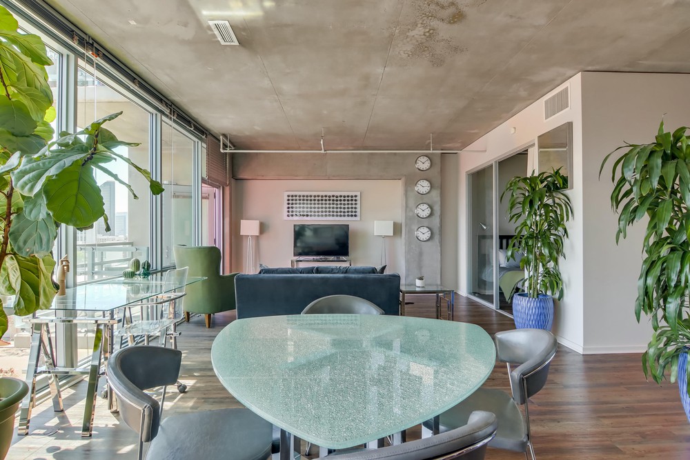 Virtual tour photo 14 of 38 for 707 Tenth Ave