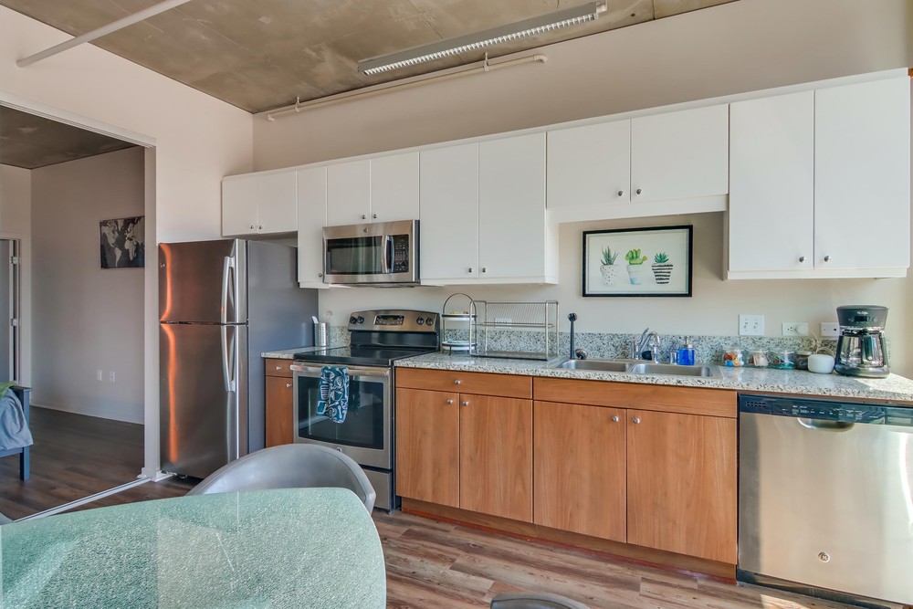 Virtual tour photo 17 of 38 for 707 Tenth Ave