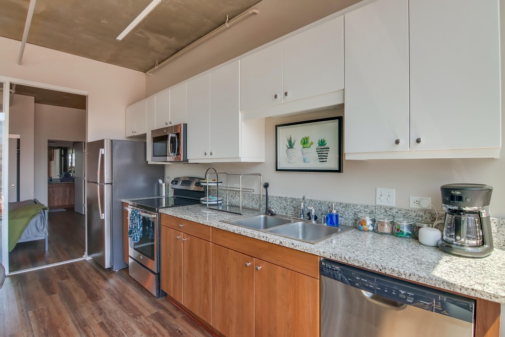 Virtual tour photo 18 of 38 for 707 Tenth Ave