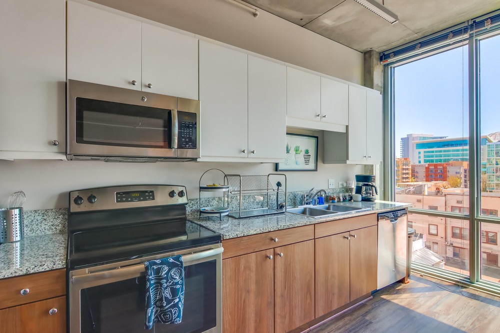 Virtual tour photo 20 of 38 for 707 Tenth Ave
