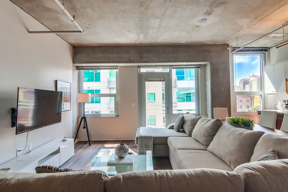 Virtual tour photo 4 of 39 for 707 Tenth Ave