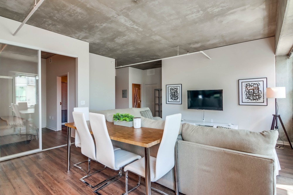 Virtual tour photo 11 of 39 for 707 Tenth Ave