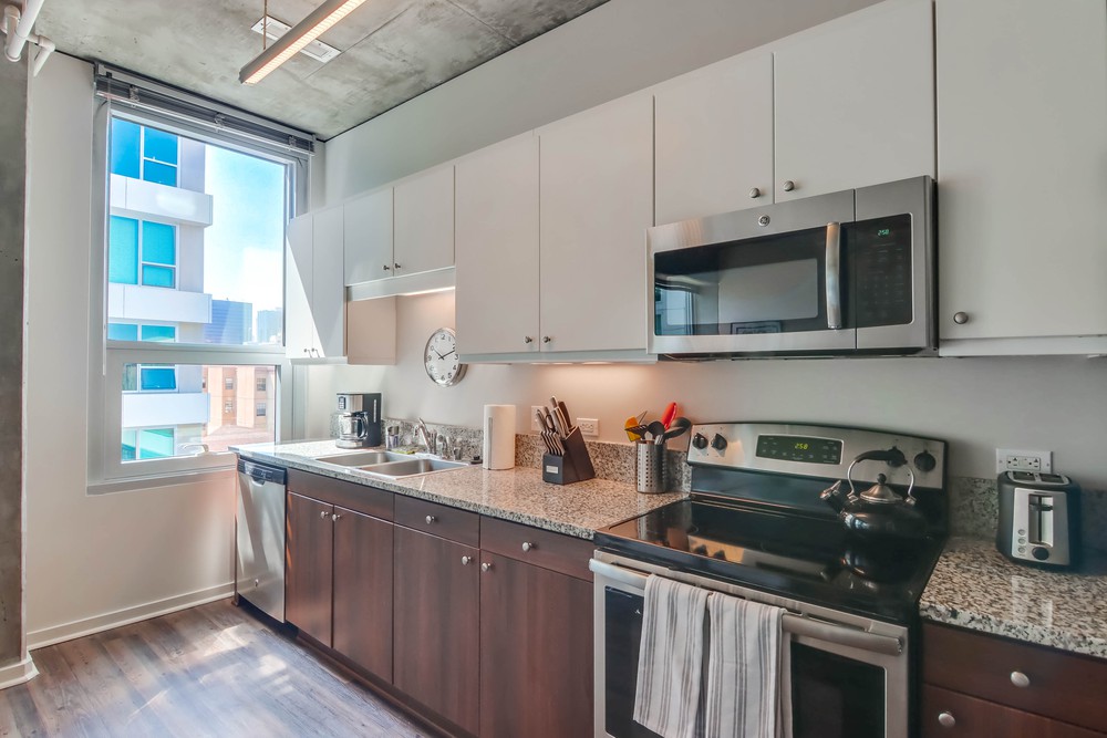 Virtual tour photo 17 of 39 for 707 Tenth Ave