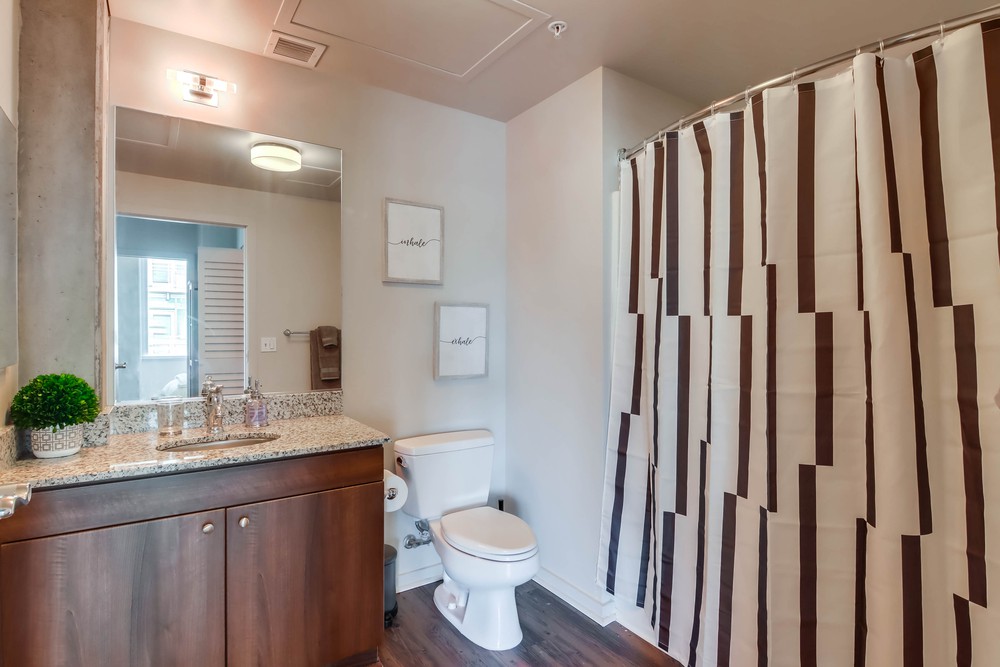Virtual tour photo 32 of 39 for 707 Tenth Ave