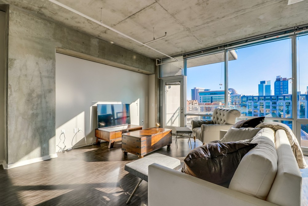 Virtual tour photo 8 of 39 for 707 Tenth Ave