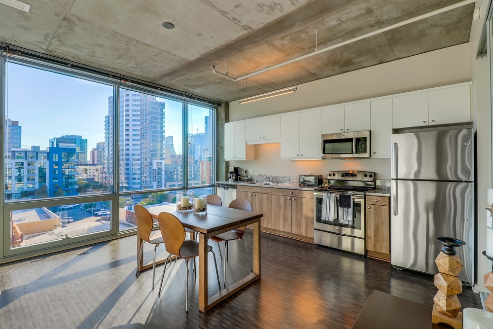Virtual tour photo 14 of 39 for 707 Tenth Ave