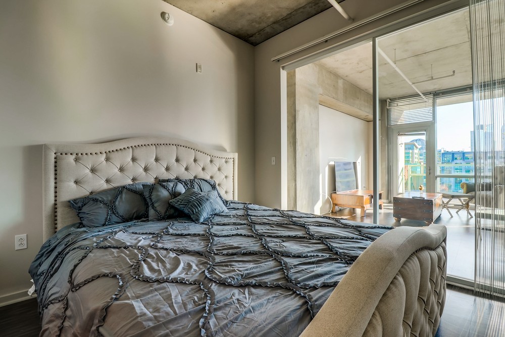 Virtual tour photo 22 of 39 for 707 Tenth Ave