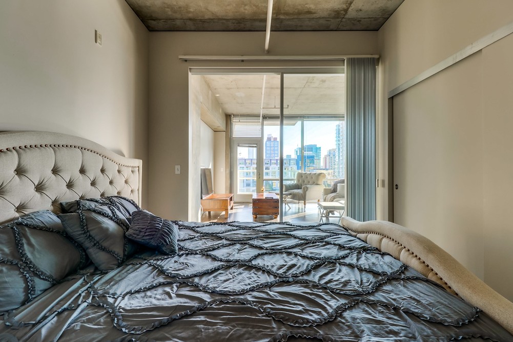 Virtual tour photo 23 of 39 for 707 Tenth Ave