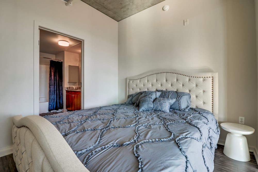 Virtual tour photo 24 of 39 for 707 Tenth Ave