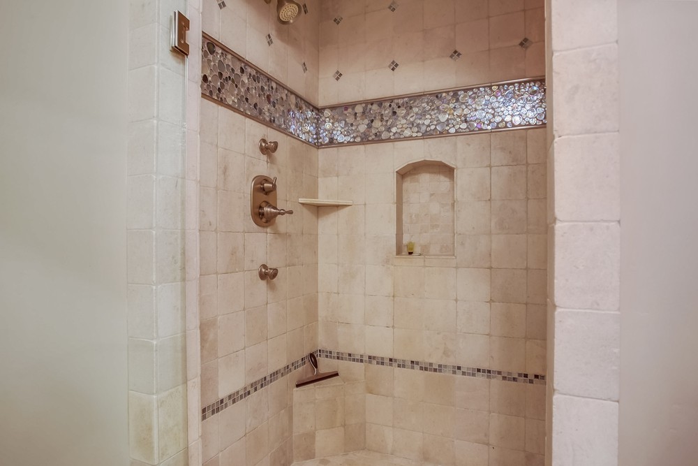 Virtual tour photo 64 of 106 for 708 Liverpool Ct