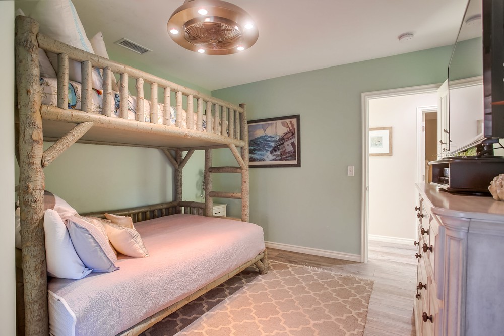 Virtual tour photo 71 of 106 for 708 Liverpool Ct