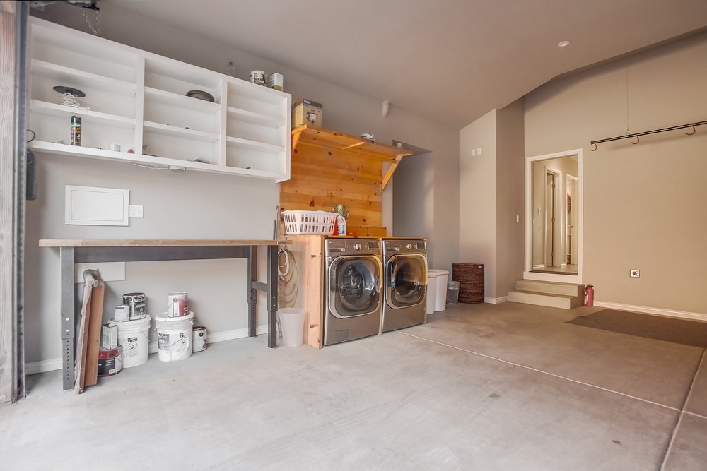 Virtual tour photo 74 of 106 for 708 Liverpool Ct