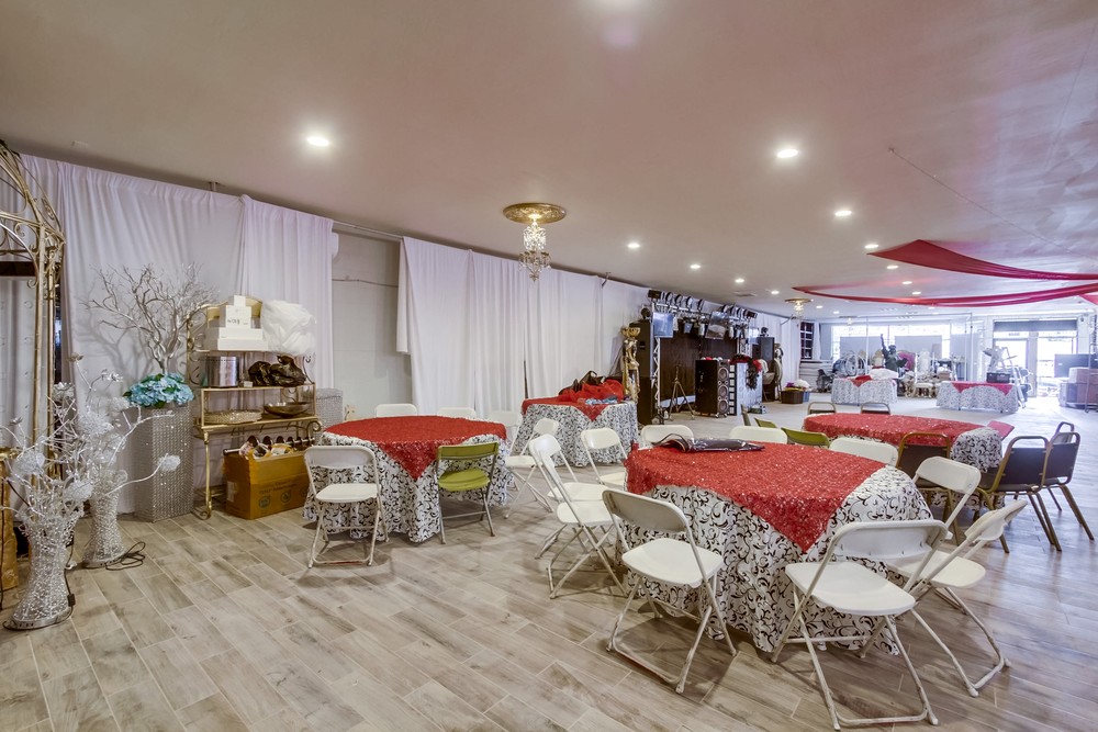 Virtual tour photo 14 of 37 for 7082 El Cajon Blvd
