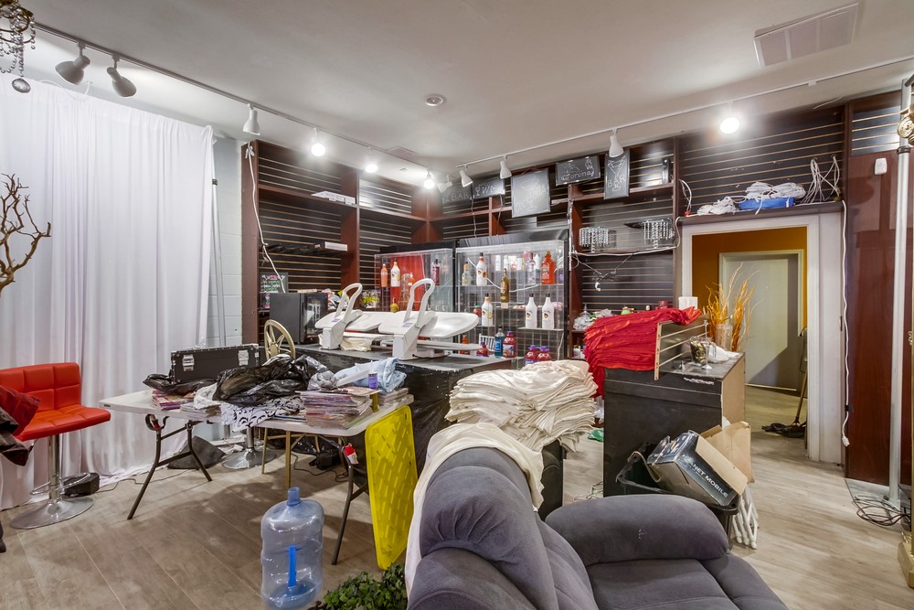 Virtual tour photo 17 of 37 for 7082 El Cajon Blvd