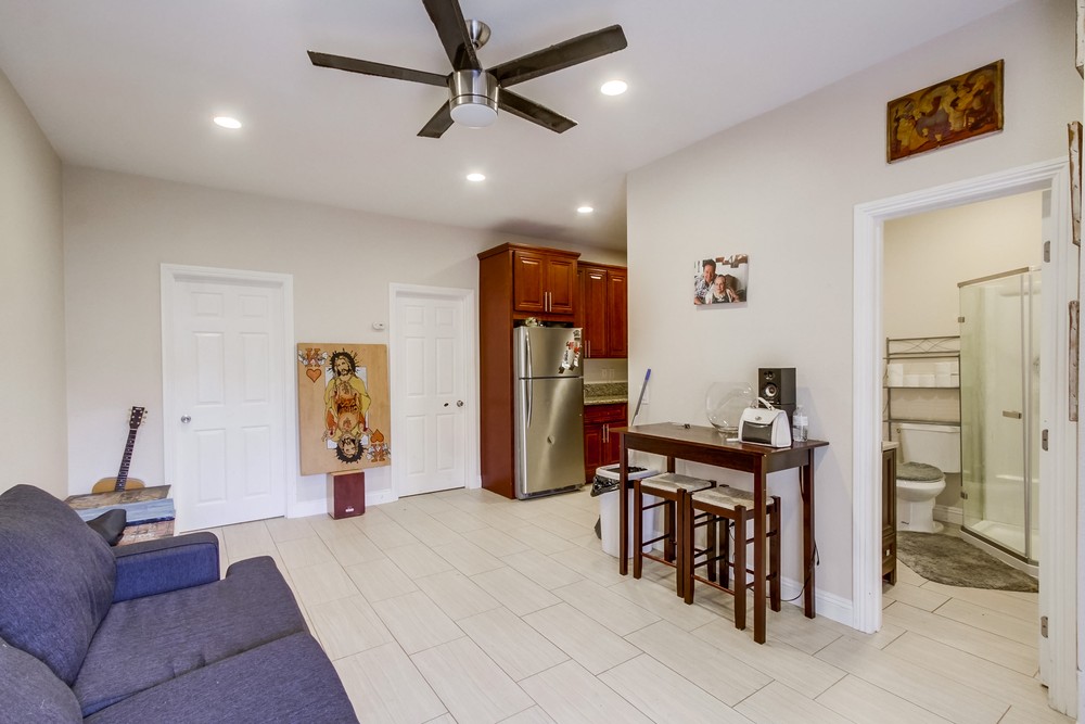 Virtual tour photo 23 of 37 for 7082 El Cajon Blvd
