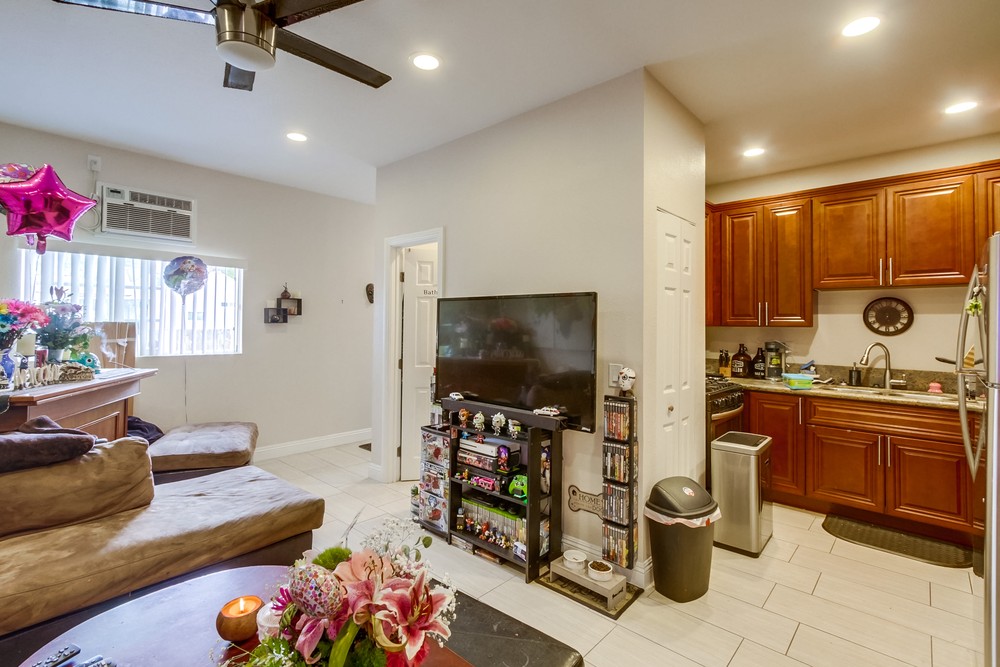 Virtual tour photo 28 of 37 for 7082 El Cajon Blvd