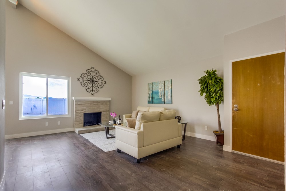 Virtual tour photo 8 of 39 for 7083 Deerhurst Ct
