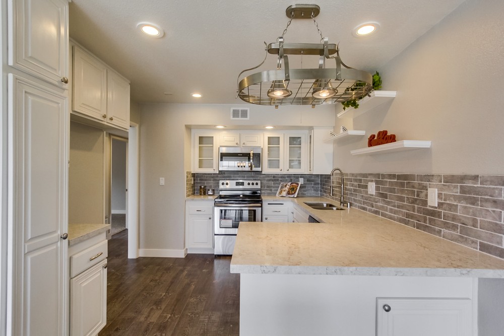 Virtual tour photo 17 of 39 for 7083 Deerhurst Ct