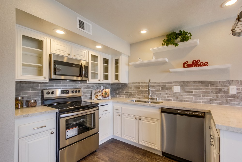 Virtual tour photo 18 of 39 for 7083 Deerhurst Ct