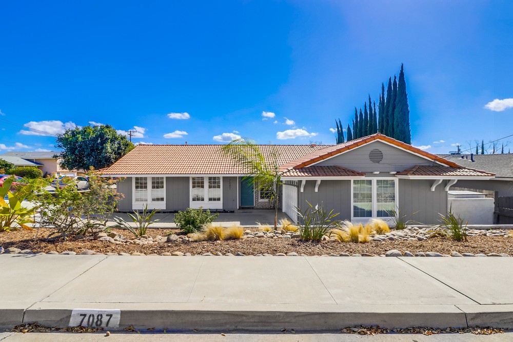Virtual tour photo 1 of 62 for 7087 Tuckaway St