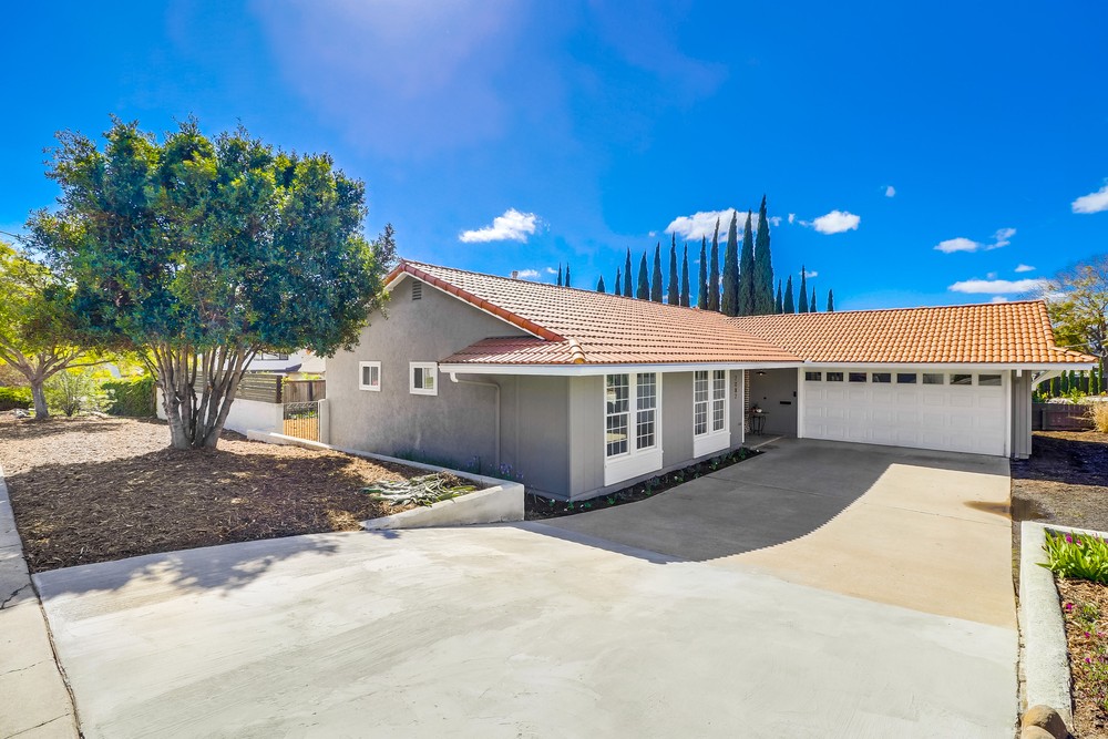 Virtual tour photo 4 of 62 for 7087 Tuckaway St