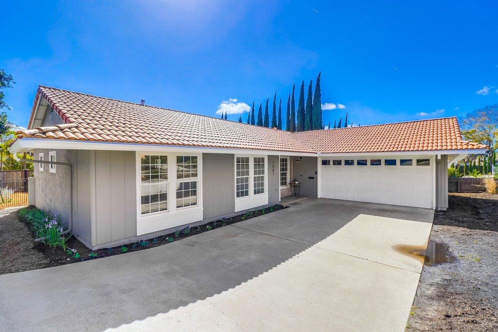 Virtual tour photo 6 of 62 for 7087 Tuckaway St
